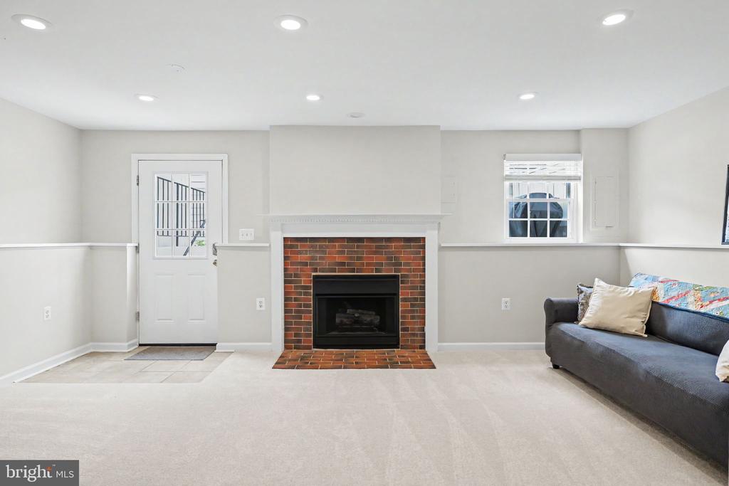 42918 Needham Way, -3646, United States