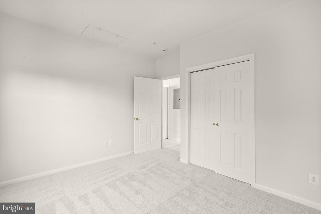 43920 HICKORY CORNER TERRACE Unit: 114