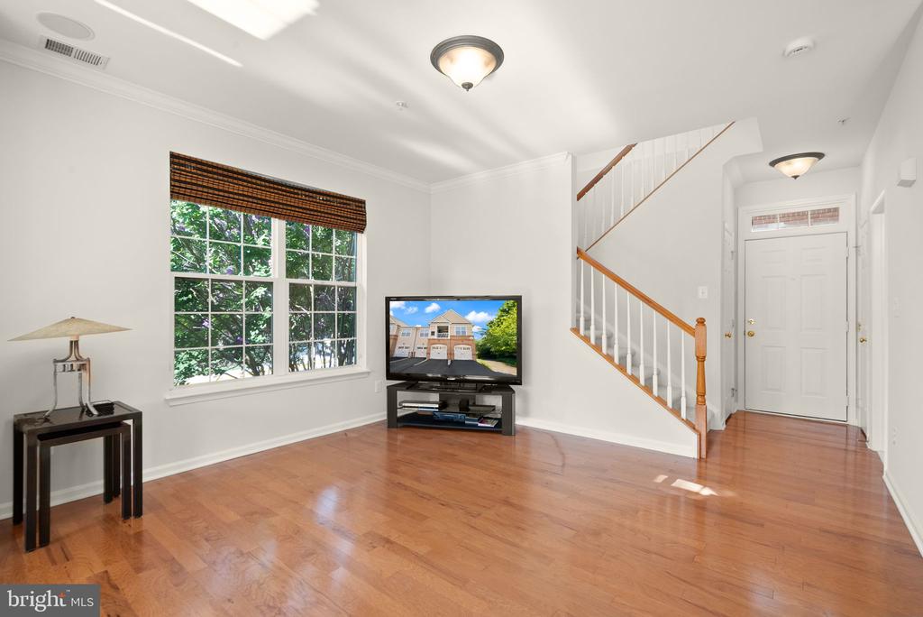 43920 HICKORY CORNER TERRACE Unit: 114