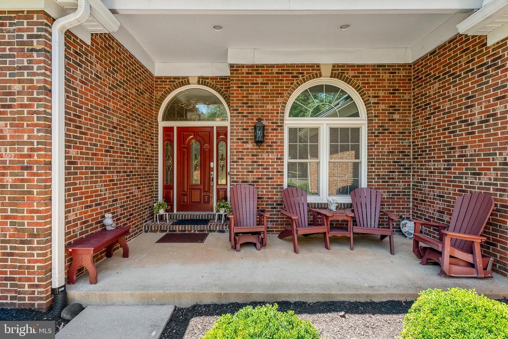 21484 CEDAR DRIVE