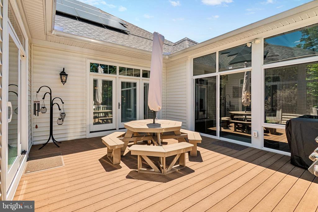 21484 CEDAR DRIVE