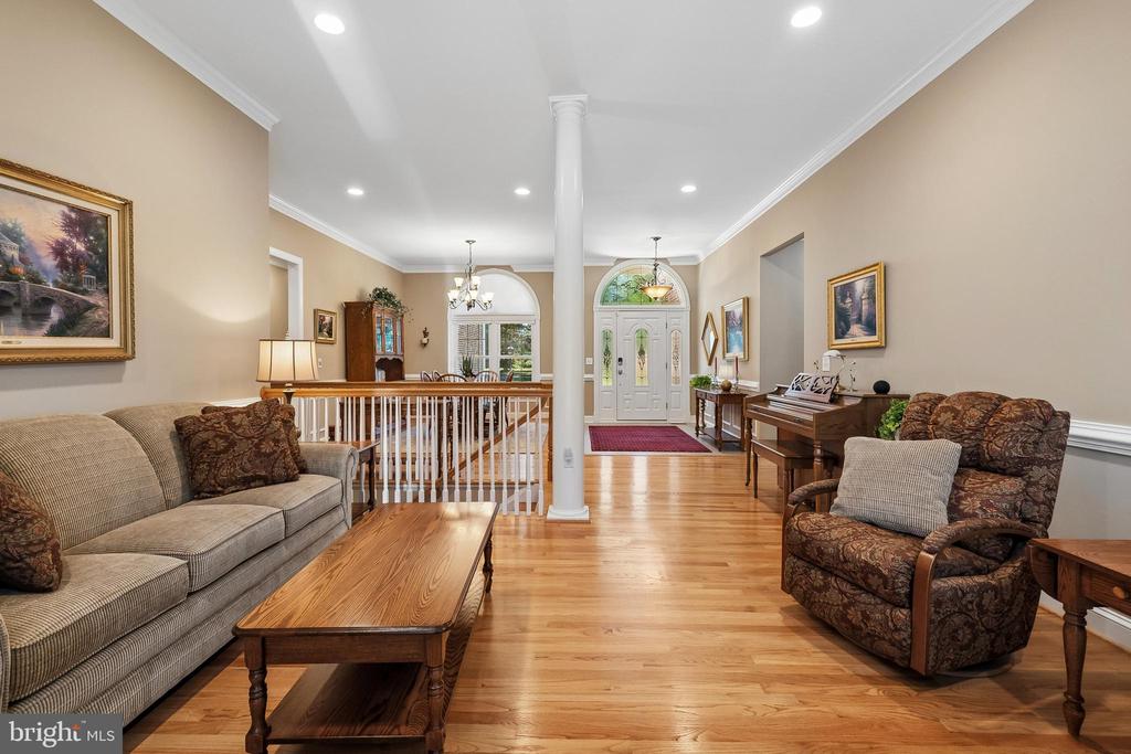 21484 CEDAR DRIVE