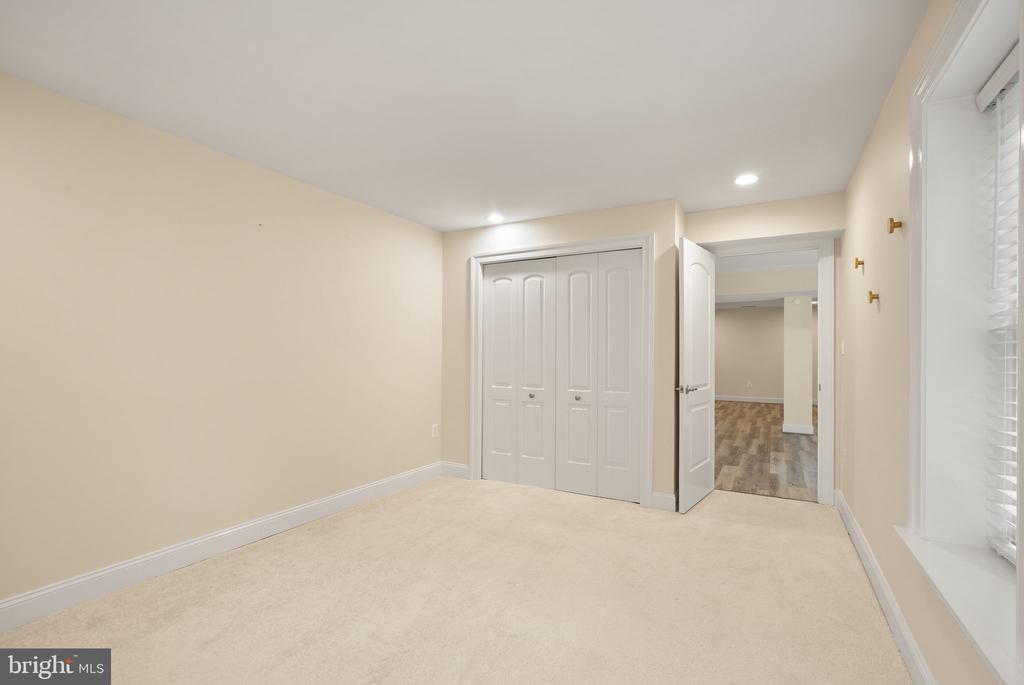 11489 POTOMAC HEIGHTS LANE