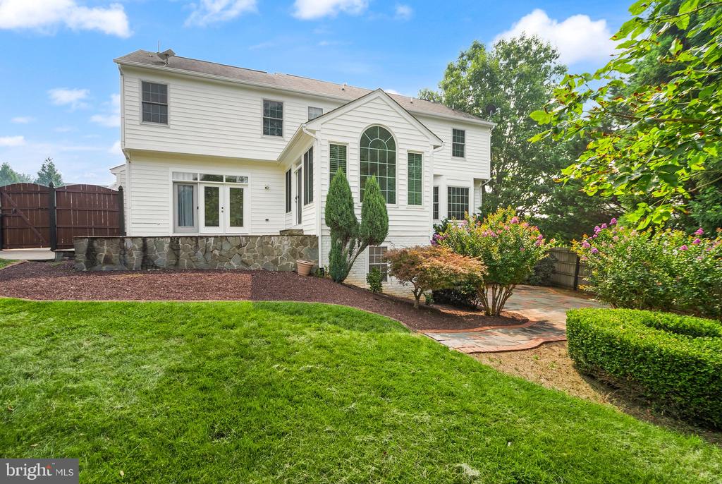 11489 POTOMAC HEIGHTS LANE