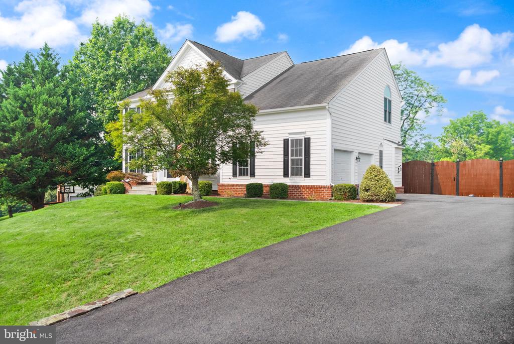 11489 POTOMAC HEIGHTS LANE
