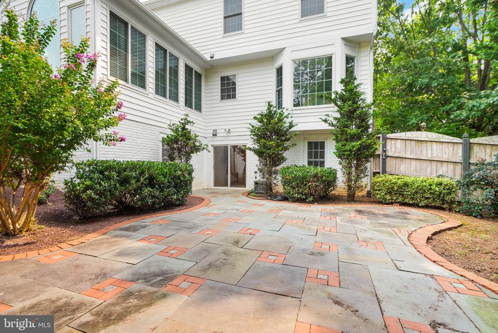 11489 POTOMAC HEIGHTS LANE