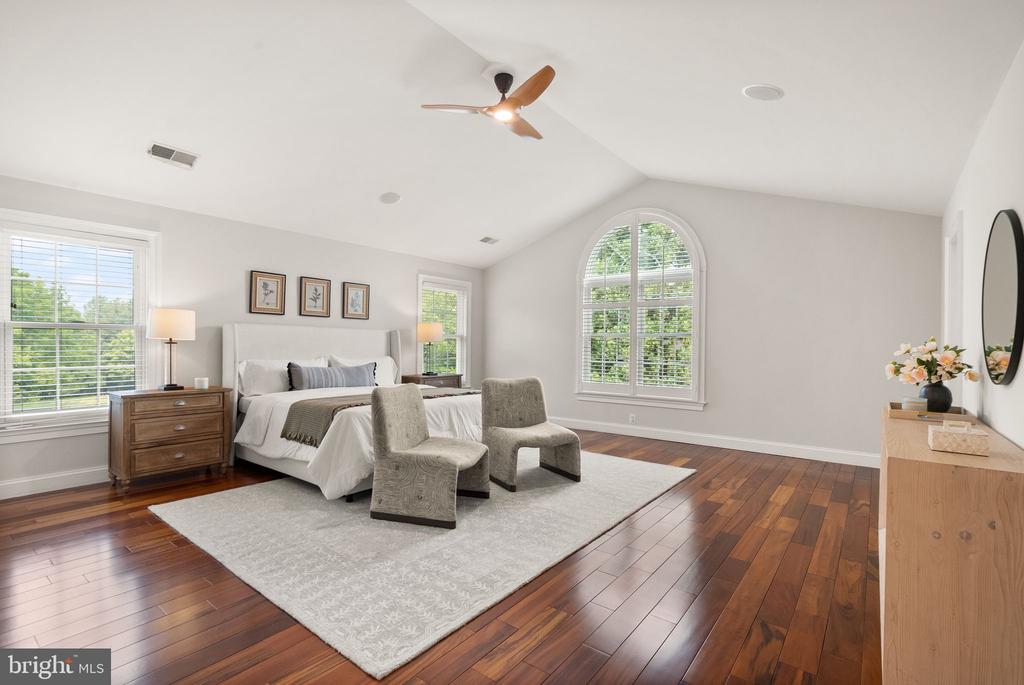 11489 POTOMAC HEIGHTS LANE