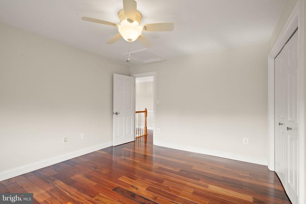 11489 POTOMAC HEIGHTS LANE