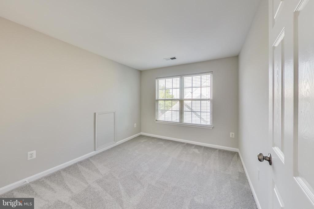 43537 CLIVEDON COURT