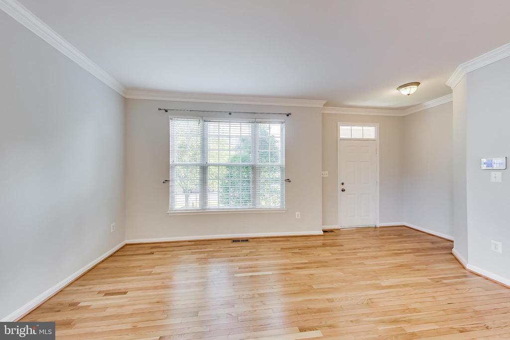 43537 CLIVEDON COURT