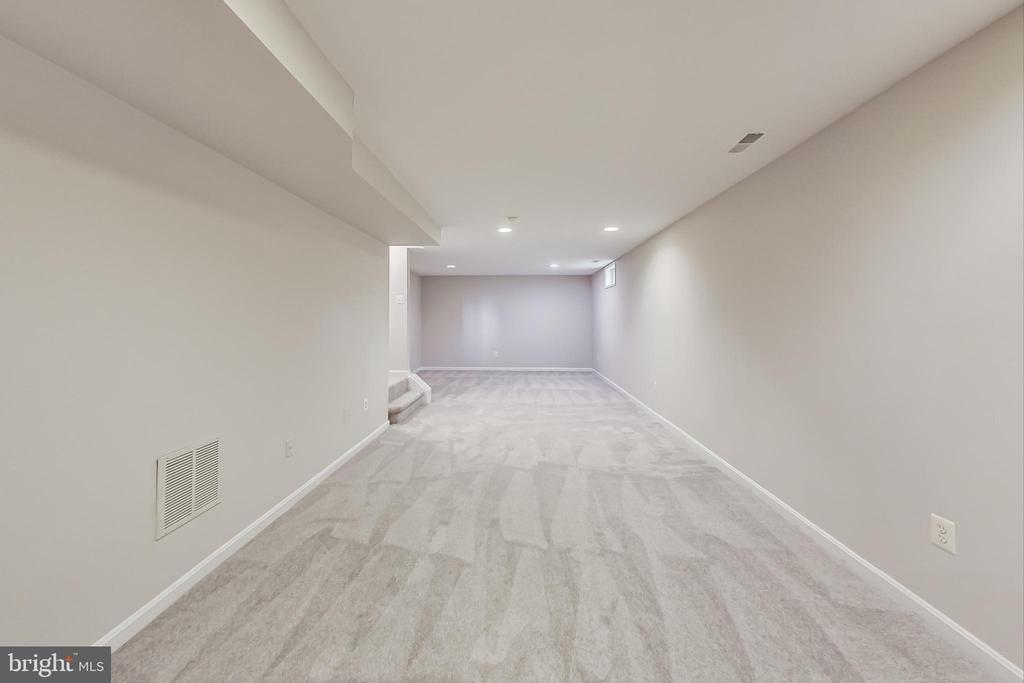 43537 CLIVEDON COURT