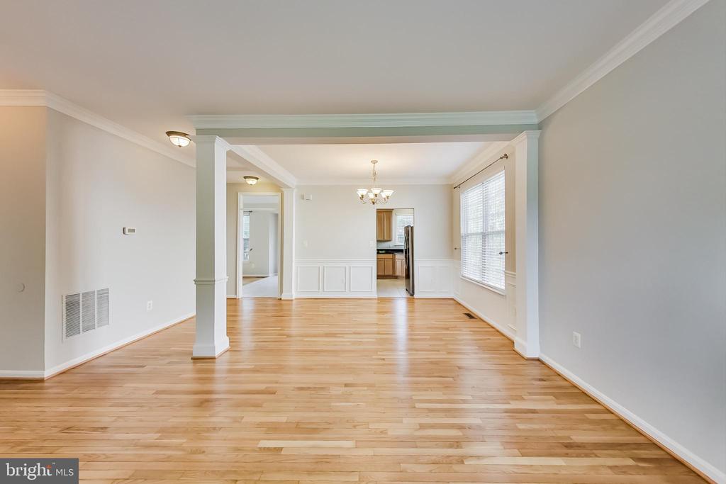 43537 CLIVEDON COURT