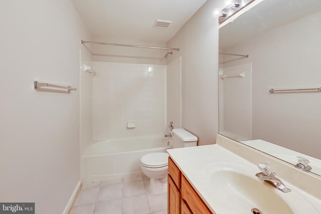 43537 CLIVEDON COURT