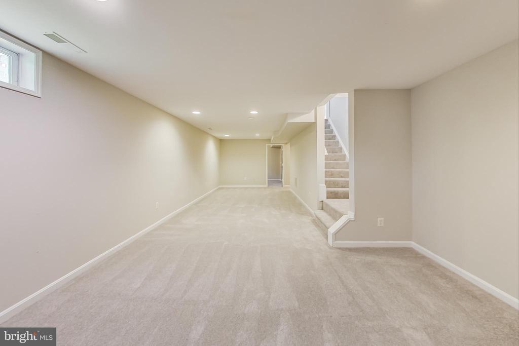 43537 CLIVEDON COURT