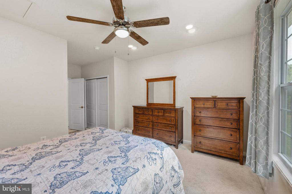 23235 MILLTOWN KNOLL SQUARE Unit: 107