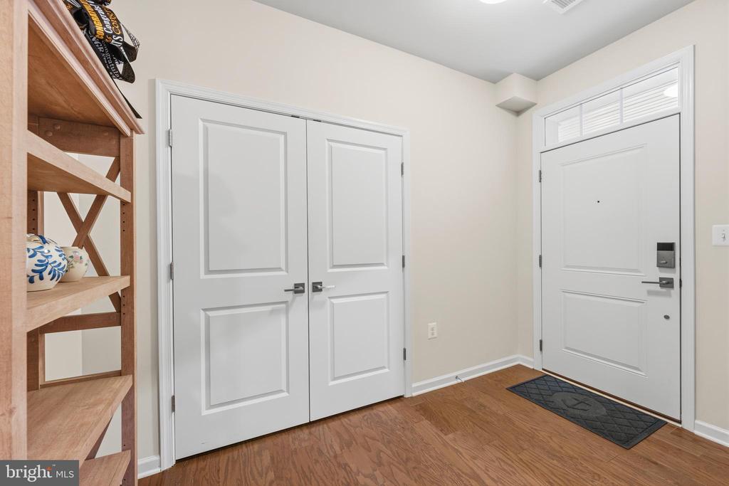 23235 MILLTOWN KNOLL SQUARE Unit: 107
