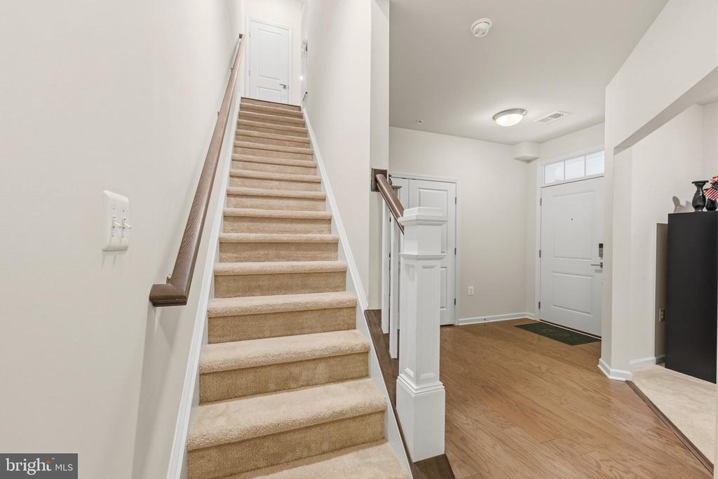 23235 MILLTOWN KNOLL SQUARE Unit: 107