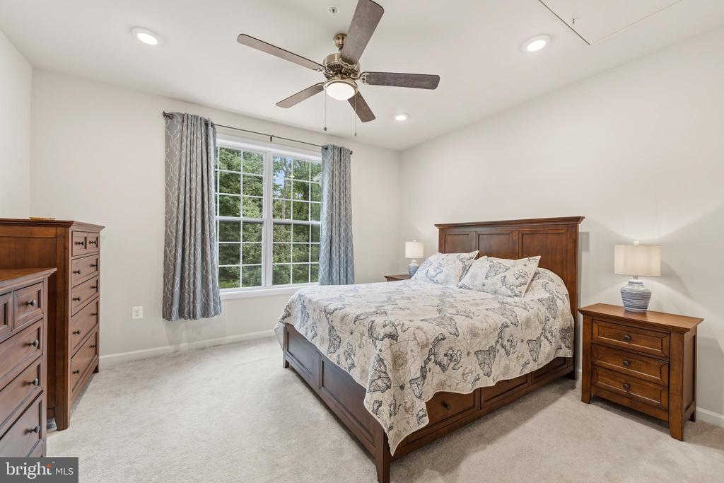 23235 MILLTOWN KNOLL SQUARE Unit: 107