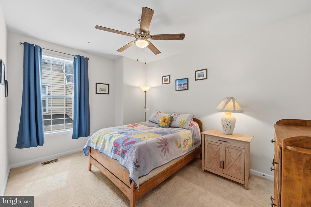 23235 MILLTOWN KNOLL SQUARE Unit: 107
