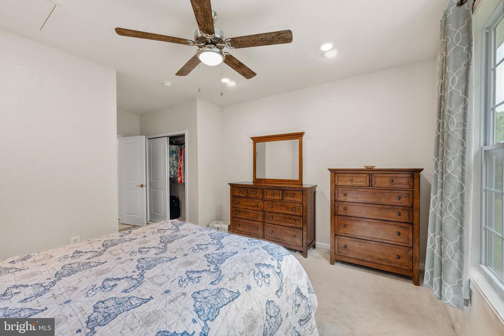 23235 MILLTOWN KNOLL SQUARE Unit: 107
