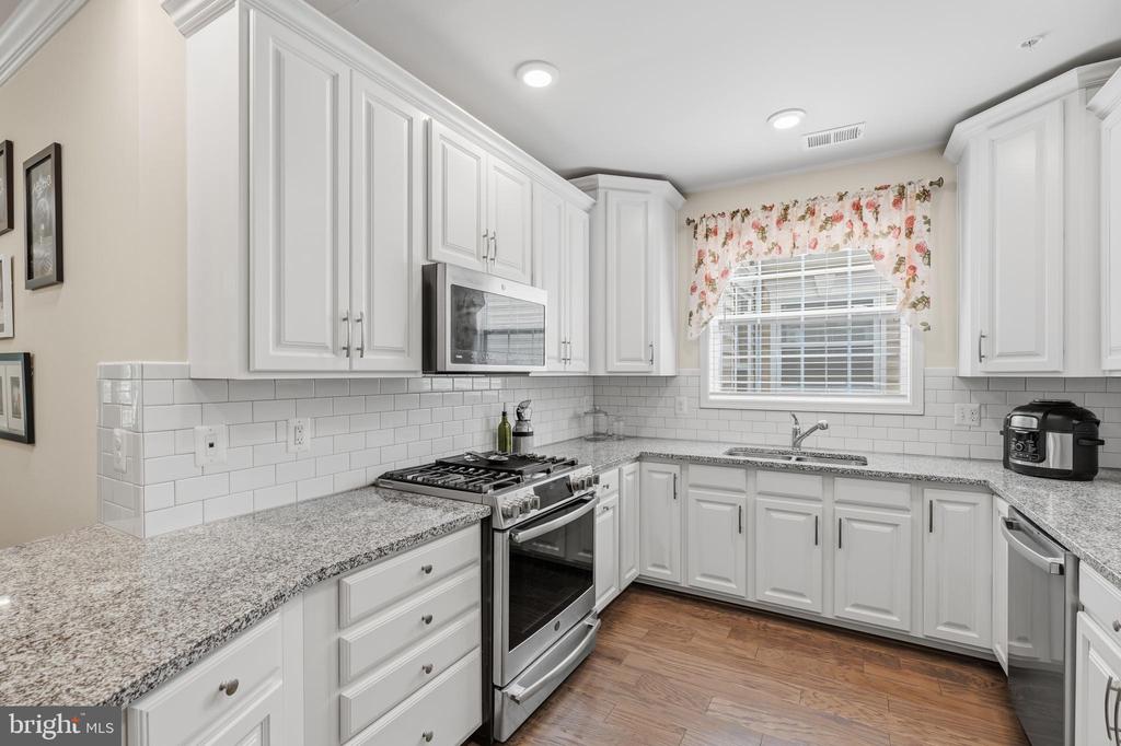 23235 MILLTOWN KNOLL SQUARE Unit: 107