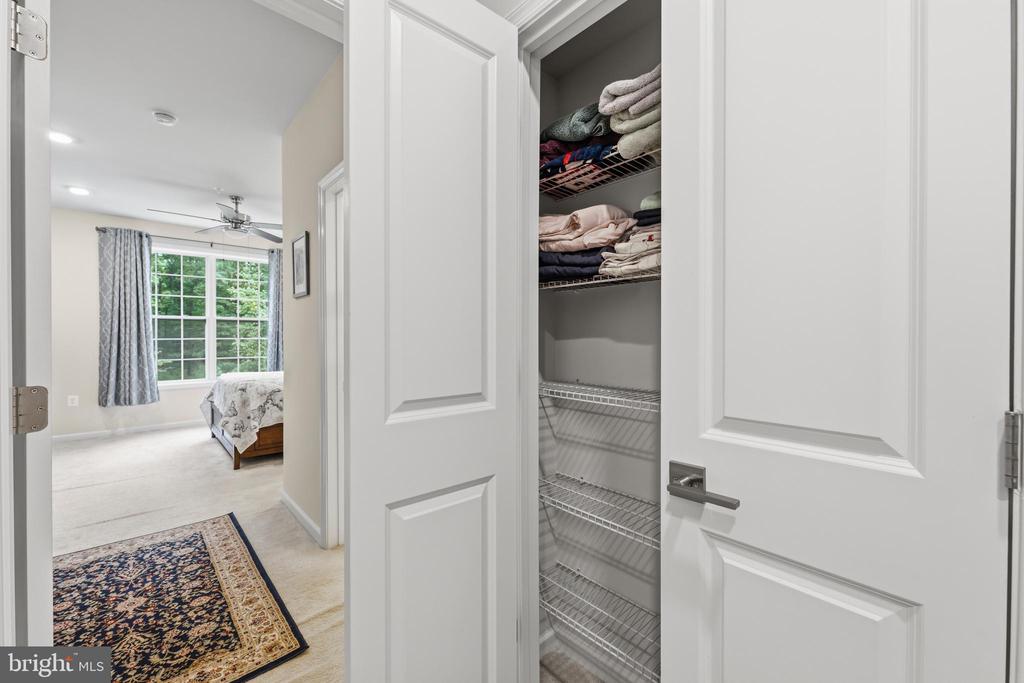 23235 MILLTOWN KNOLL SQUARE Unit: 107