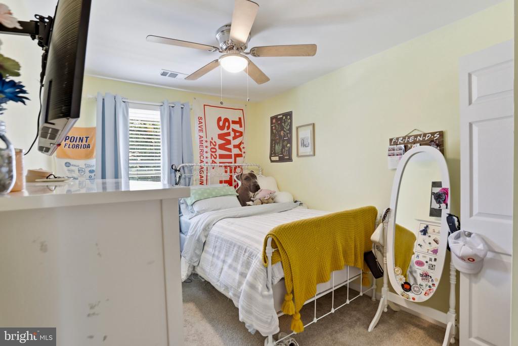 43885 LABURNUM SQUARE