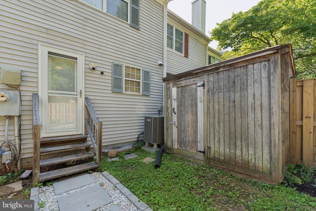 35 BICKEL COURT