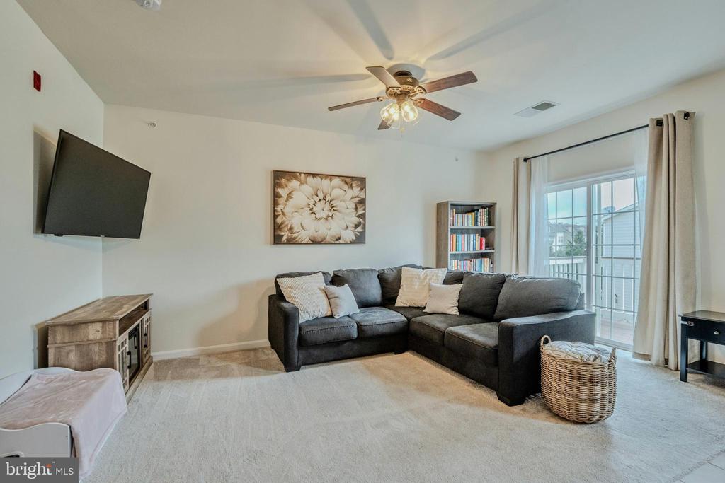19466 PROMENADE DRIVE