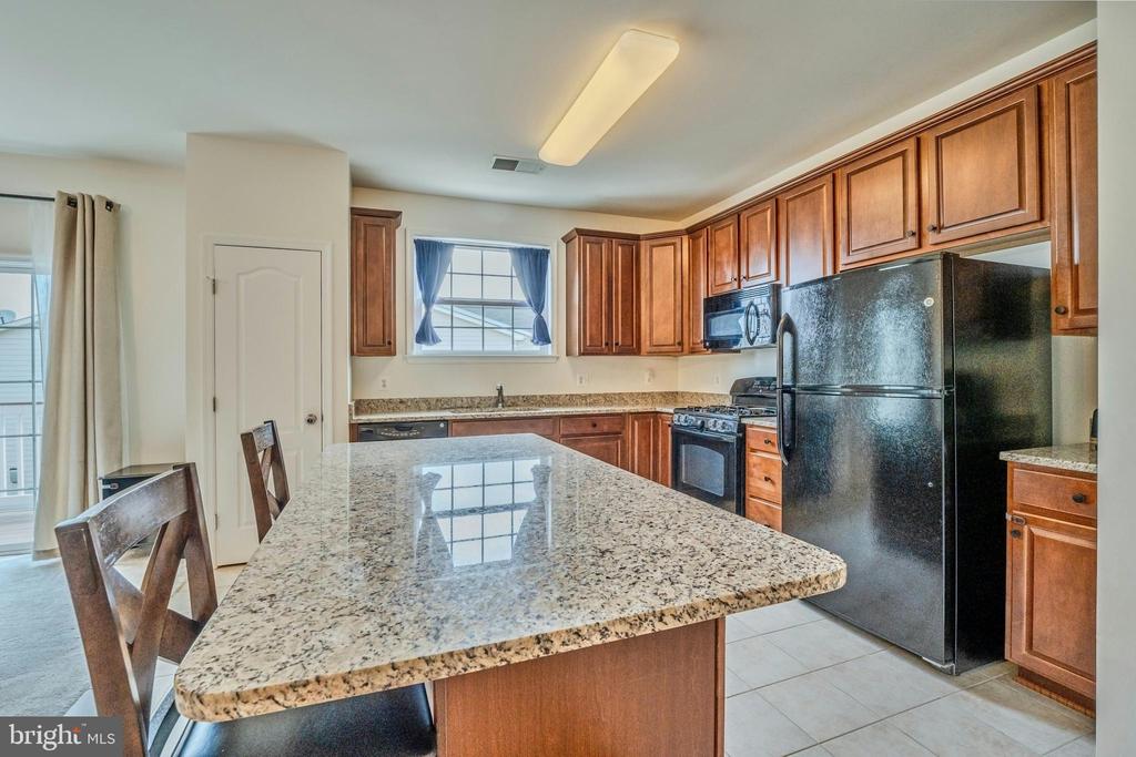 19466 PROMENADE DRIVE