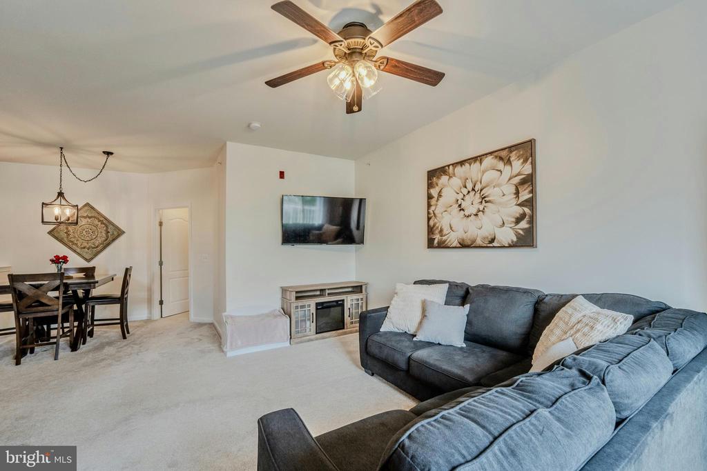 19466 PROMENADE DRIVE