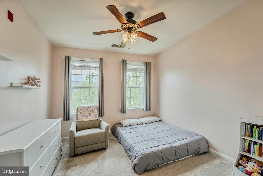 19466 PROMENADE DRIVE