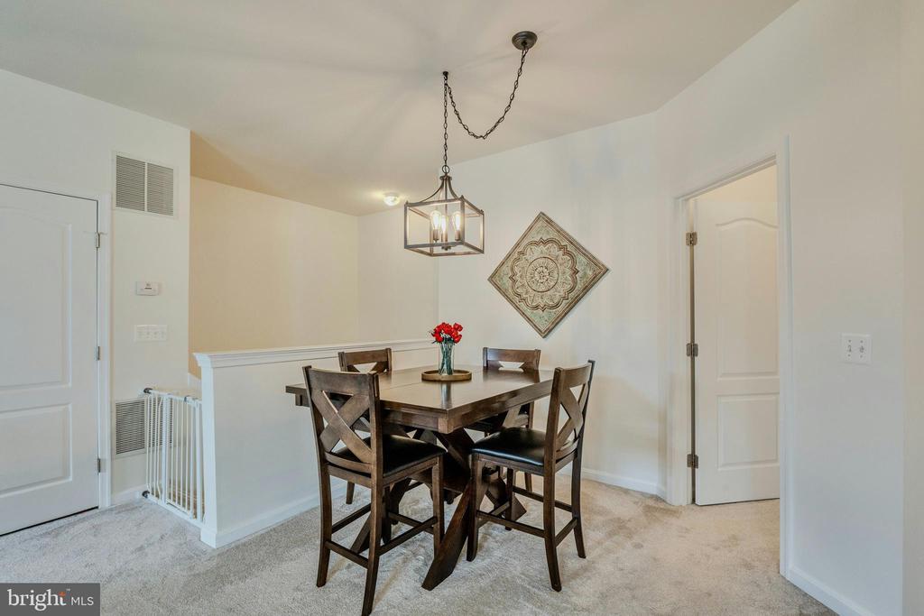 19466 PROMENADE DRIVE
