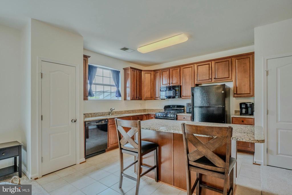 19466 PROMENADE DRIVE