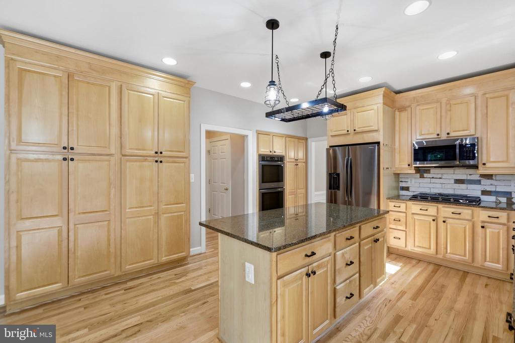 17432 BROWNSVILLE LANE
