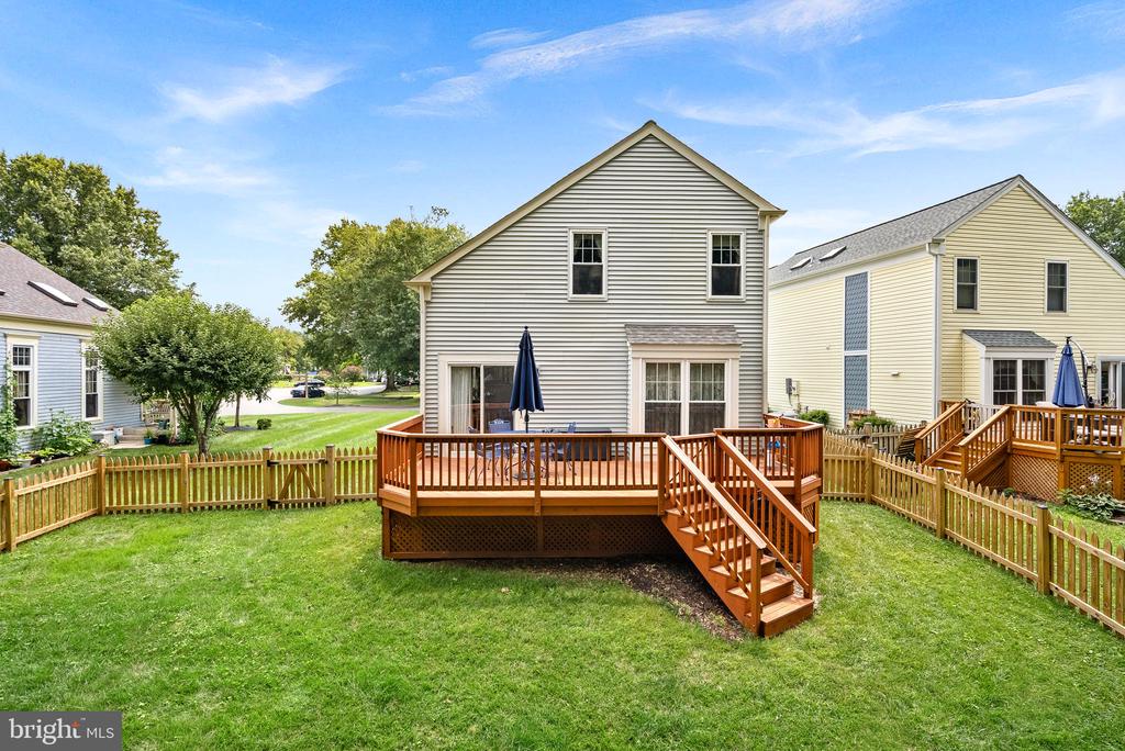 11 FERGUSON COURT