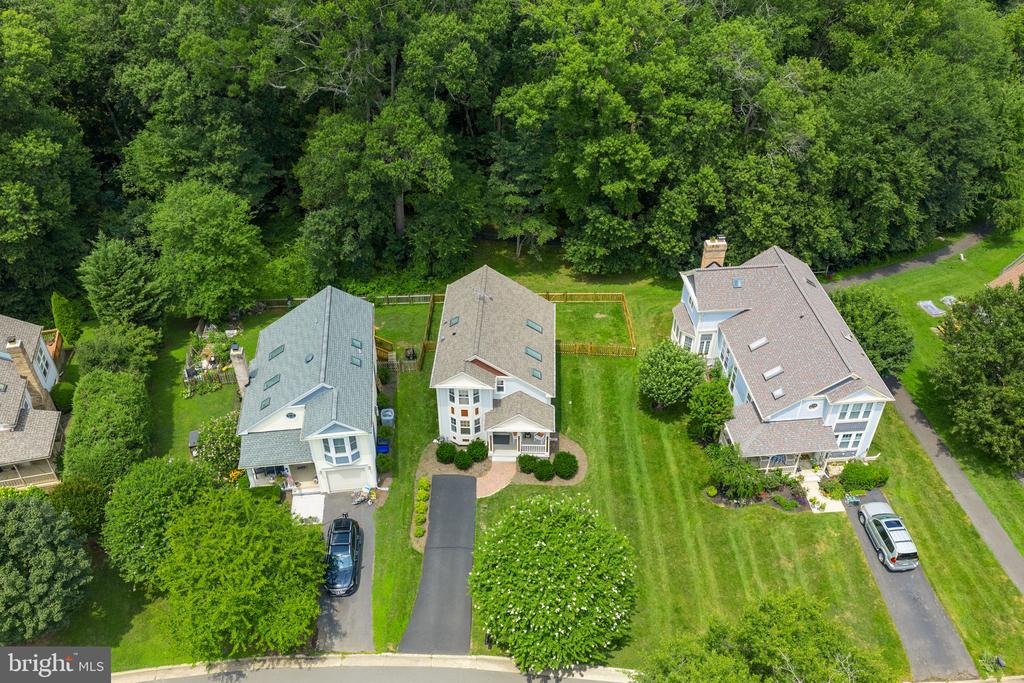 11 FERGUSON COURT