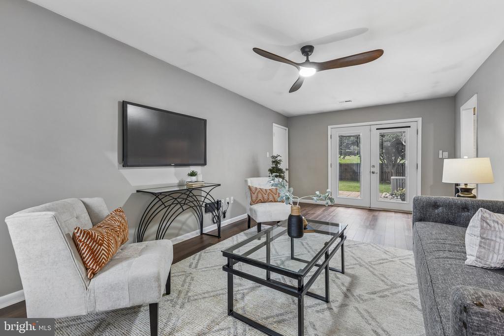246 AVONDALE DRIVE