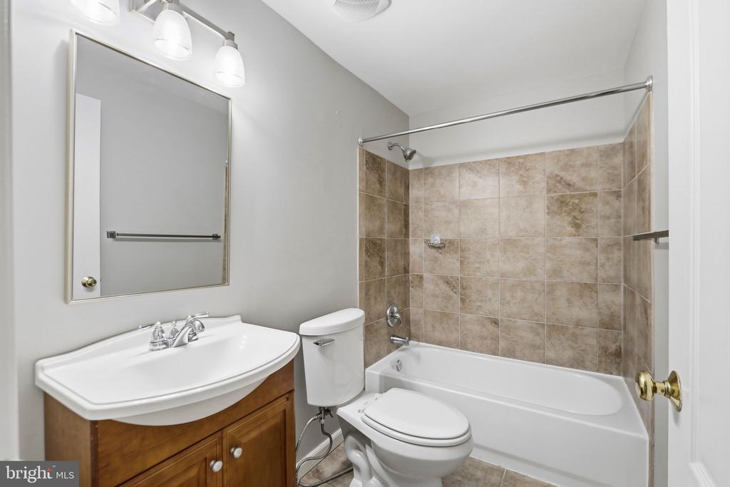 43391 FRENCHMANS CREEK TERRACE