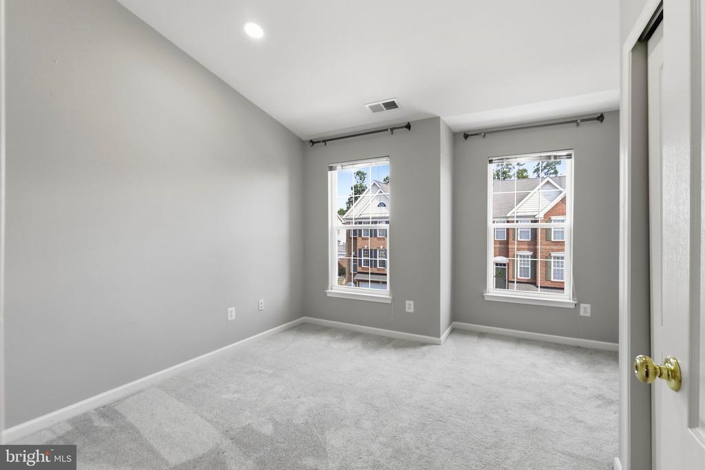 43391 FRENCHMANS CREEK TERRACE