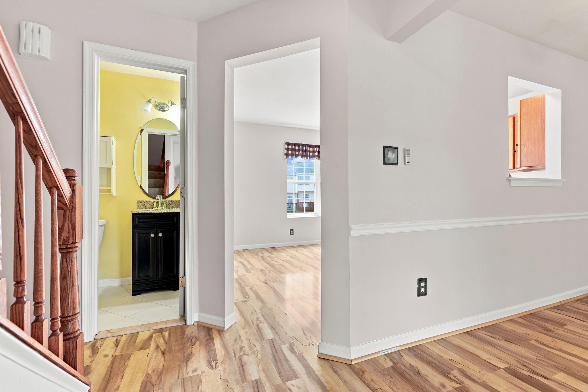 806 E VANDERBILT TERRACE SE