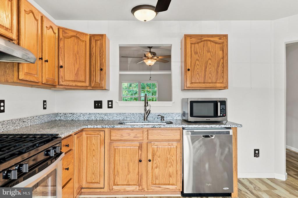 806 E VANDERBILT TERRACE SE