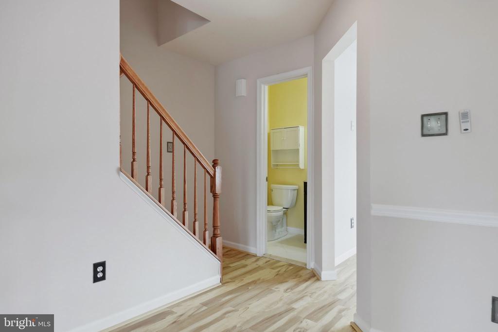 806 E VANDERBILT TERRACE SE