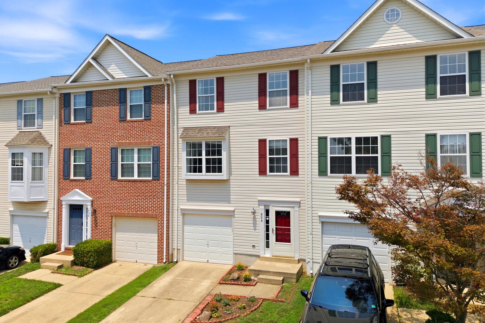 806 E VANDERBILT TERRACE SE