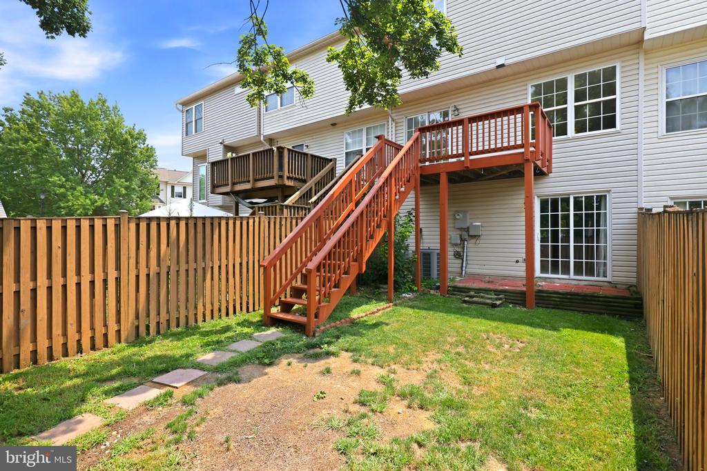 806 E VANDERBILT TERRACE SE