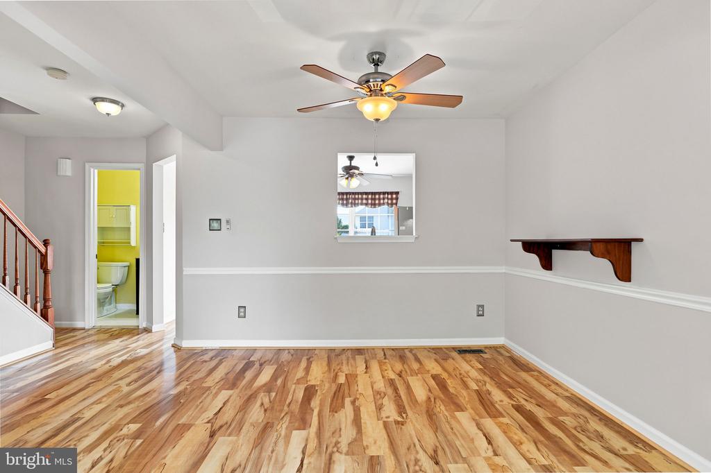 806 E VANDERBILT TERRACE SE