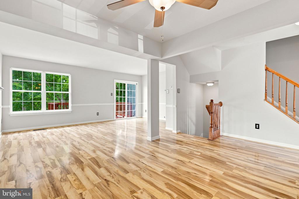 806 E VANDERBILT TERRACE SE