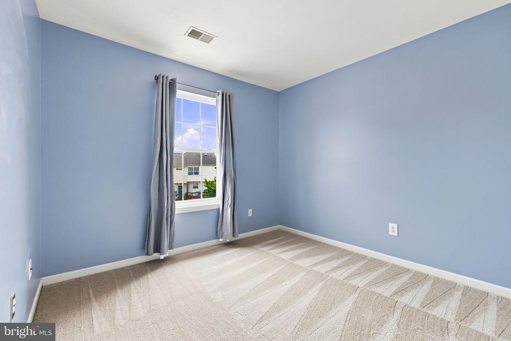 806 E VANDERBILT TERRACE SE