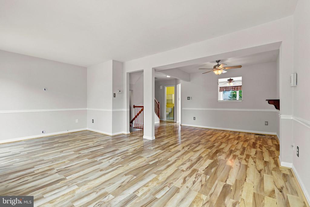 806 E VANDERBILT TERRACE SE