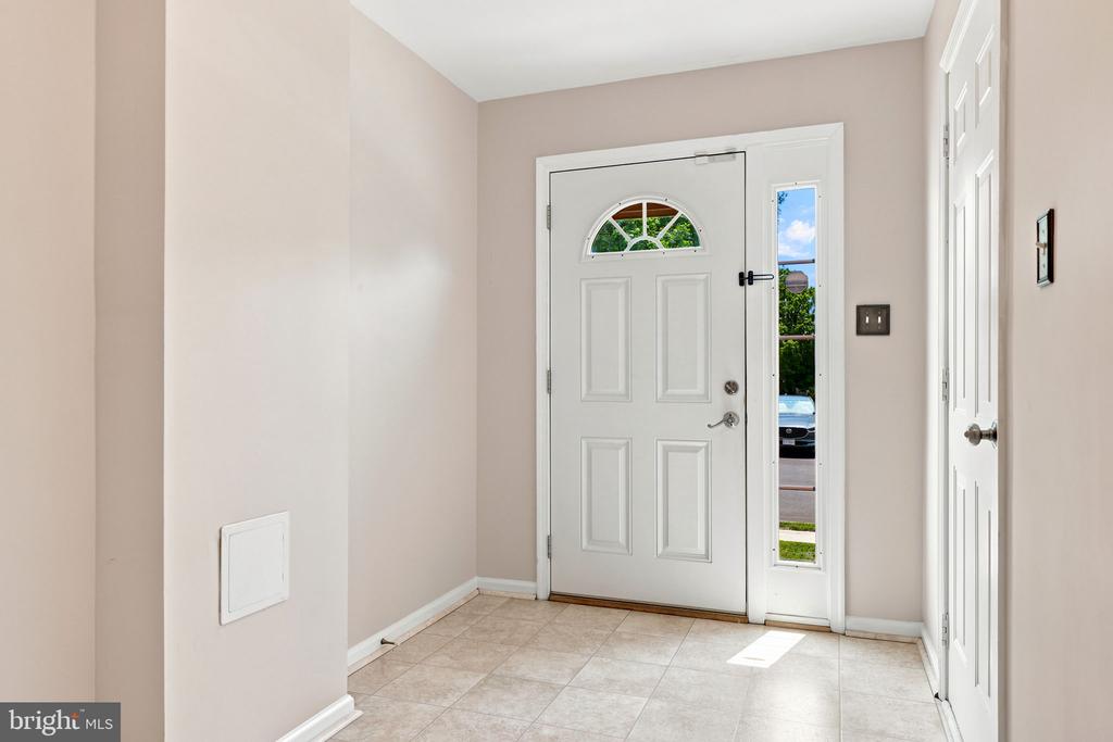 806 E VANDERBILT TERRACE SE